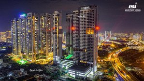 chuyển công tác nên cần bán t9-2pn 91m2,giao hoàn thiện, view hồ bơi landmark 81 lh 