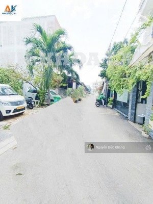 bán dãy trọ ngang 6m cực hiếm kdc cách vành đai 2 chỉ 80m ngay chợ thủ đức đường 11 trường thọ cũ