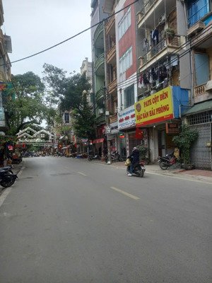 cần tiền bán nhà 4 tầng khung bê tông, 50 m2 mặt phố hoàng văn thái - tx