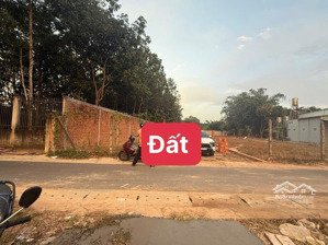 đất bán phường phú an, tphcm diện tích 10*30. thổ cư 120m2 = giá chỉ 4tỷ1. diện tích bán lẻ