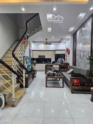bán nhà pl 61 lạc trung 56m mt4.4m nở hậu, ngõ thông kinh doanh, nhà dân xây, giá đầu tư chào 11.2t