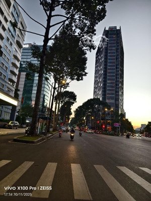 bán nhà mặt tiền đề thám - khu phố tây đối diện the grand manhattan saigon - 4 x 16.5 x 3 tầng - vị