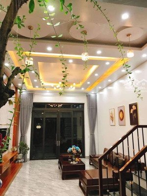 chính chủ cần bán nhà minh khai, cách ô tô 50m, thẳng tắp ra phố, ngõ văn minh, hàng xóm thân thiện