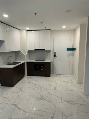 bán cc tại sunshine sky city, 5,7 tỷ, 73m2, 2pn, 2wc, giá cực chất, uy tín