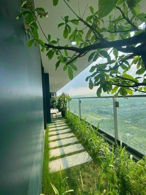 chính chủ bán căn hộ 4 ngủ view sông hồng sunshine golden river tây hồ giá siêu tốt