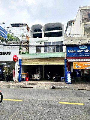 rẻ và khan hiếm chủ cần bán nhà mặt tiền đường hoàng hoa thám p12 tân bình. dt: 6,50x29m2 giá 46 tỷ