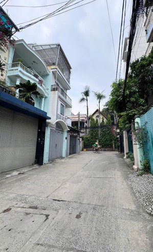 chính chủ bán nhà hẻm 2 xe hơi cmt8, quận 3, dt 4x20 cn 80m2, kc 4 tầng btct