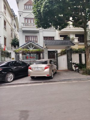 bán biệt thự hàng xóm khu đô thị đền lừ