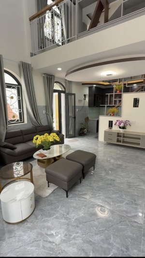 giá : 6 tỷ 500 - lô gốc đẹp ngay khu phân lô cao tầng đường tây lân - 41m2 ( 5 tầng )