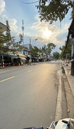 giảm sâu 1 tỷ -gấp bán trước tết -gần cầu bà tàng - nhà mặt tiền phạm thế hiển gần chung cư pegasui