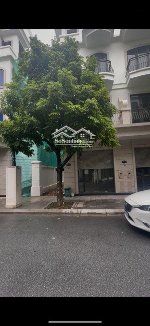 bán gấp liền kề xẻ khe sao biển gần vincom giá 10tỷ500