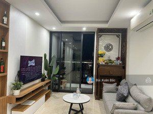 chính chủ bán chcc tại the legend tower - 2n2w - giá 8,5 tỷ - dt 72m2 - full nt - cần bán gấp