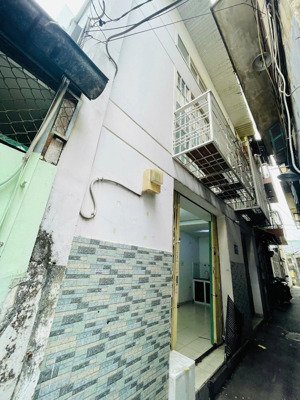 bán nhà lê quang định p5 bình thạnh chỉ 3,65 tỷ