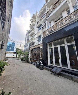 bán nhà siêu đẹp 64m2 xe tải bin bon , giá kịch sàn , 4 tầng btct