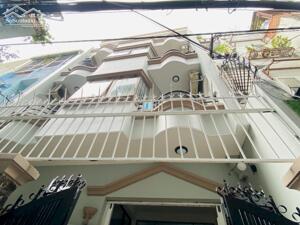 Nhà như Biệt thự, 20m Mặt Tiền Nguyễn Trọng Tuyển P.1 Tân Bình 87m2 4Tầng 4PN. Chỉ 12.8 tỷ còn TL với Chủ