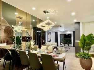 chính chủ bán căn 2 phòng ngủ 82m2 golden palm lê văn lương. giá 9 tỷ