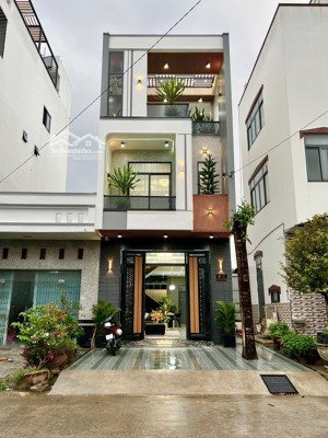 bán nhà 3 tầng hiện đại đầu đường d25 kdc hồng loan tặng full nội thất nhà có sân thượng mini