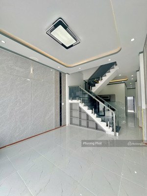 chỉ 549tr nhận ngay nhà 1 trệt 1 lầu sổ riêng thổ cư gần chợ tân bình ngã 3 bình ý phường tân triều