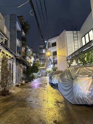 (123m2)dương bá trạc-5tầng-hẻm 2 xe hơi 7chổ né-nỡ hậu7m-tháng máy hđ thuê 70tr/thán-cách q1 chĩ 5p