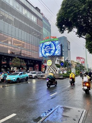 phan xích long phú nhuận - nhà mới 5 tầng btct - nhỉnh 6.5 tỷ thương lượng