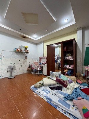 nhà bán gần gò dầu tân phú - 50m2 - nhỉnh 5tỷ - ngang 4 - 2 tầng- hẻm xe hơi- tiện ích đầy đủ