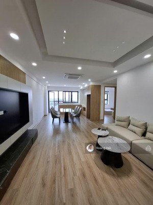 siêu phẩm việt hưng thang máy căn góc 2 phòng ngủ full nội thất