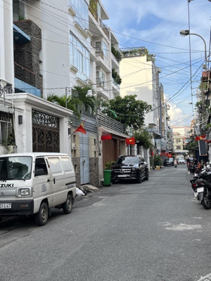 bán nhà riêng tại hoàng văn thụ, tân bình, 17,5 tỷ, 81m2, view đẹp, giá siêu hời