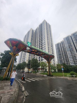 bán căn hộ 2pn view công viên, nhà cực kỳ mát mẻ,tòa s303 giá 3t2