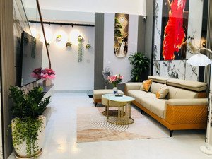 nhà phố mới cao cấp 5 sàn, hxh 8m, đường nguyễn ảnh thủ, hiệp thành, q12 tặng full nội thất