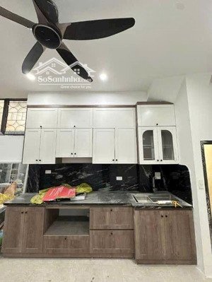 bán nhà khâm thiên.28m.5 tầng.sổ đỏ. giá 5.980 tỷ