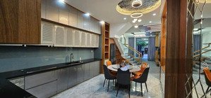 bán nhà đẹp 3 tầng kđt hà quang2 nha trang cạnh công viên và sát đường số 13 giá chỉ ty700 còn bớt