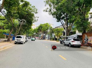 chốt gấp- chỉ ~152tr/m2 ! xem ngay lô đất 380m2 - 10x38m - mt ngay nguyễn văn hưởng, thảo điền q2