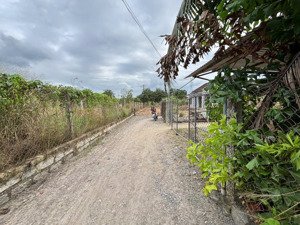 suối tân - cam lâm 147.6m2 100 thổ cư sau trường mẫu giáo vàng anh giá 1 tỷ