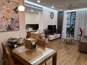 view hồ 60m trục hoa hậu full nội thất đẹp vào ở ngay tại 6th element