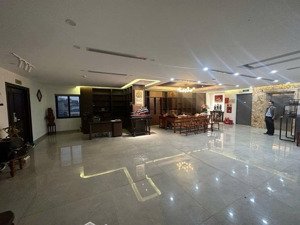 bán nhà kim đồng mới kính koong 60m mặt tiền ~5m, oto tránh đỗ chạy vòng quanh