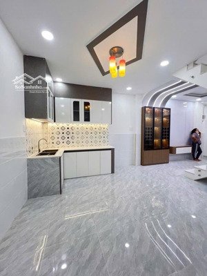 một căn duy nhất 4 tỷ hơn xíu - 3 lầu 4 pn tặng nội thất ngay hậu giang minh phụng