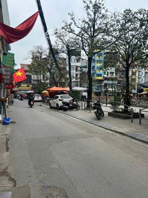 bán nhà phân lô đại học thương mại, hồ tùng mậu, cầu giấy ,dt 58m x7 tầng, đường 6m, giá 17.1 tỷ