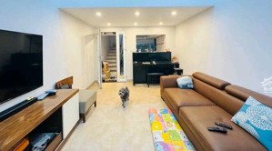 chính chủ bán nhà phố minh khai diện tích 60.5m2 4 tầng, giá hơn 11 tỷ