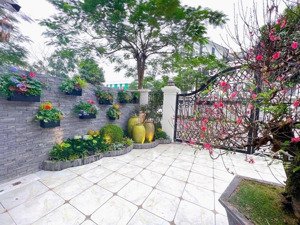 em bán khu d geleximco dt 160m2; 4 tầng, mt 9m, 30ty 5