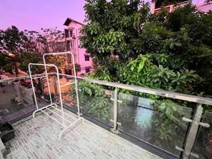 cho thuê căn hộ dịch vụ có ban công, đường huỳnh tấn phát, gần cầu phú mỹ