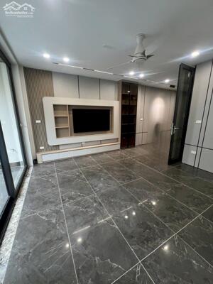 Nhà mặt phố Đê Trần Khát Chân, 79m2 x 5T thang máy, MT 5.2m, giá 28.5 tỷ, 0985868893