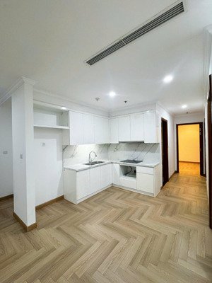 bán căn 3 ngủ park hill tòa p1 tầng 15 nhà mới sửa