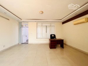 190m2 bán định cư btct, hxh 8m thông có hầm ôtô ngủ, giáp nhà thiếu nhi gv, ngang 6.5m, vuông 13tỷ9