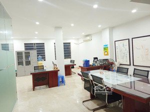 chính chủ cho thuê tầng 1 - 150m kđt gần aeon mall hà đông, vinsmart city