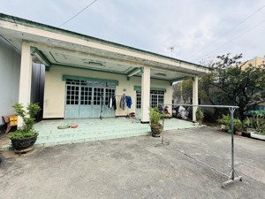 tôi bán căn nhà vườn nguyễn xiển gần vinq9 - 350m2(15x23m) full thổ cư -tách được 3 lô- giá 15ty tl