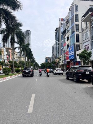 cho thuê nhà mặt phố nguyễn khuyến, diện tích 90m2 thông sàn, mt 7m, mọi mô hình