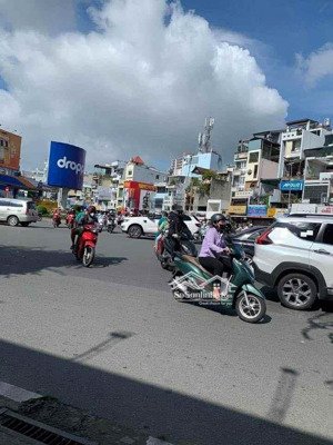 giá đầu tư -nhỉnh 110tr/m2-nhà ngay bắc hải-quận 10-ô tô vào nhà-3 tầng- 190m2(5x33)-nhỉnh 22 tỷ