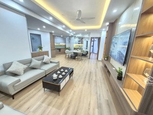 chuyển đổi công việc cần bán gấp căn hộ 1604 toà ct5b kđt mễ trì thượng(đại lộ thăng long hn