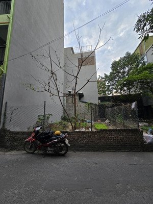 hiếm thật 3 mặt thoáng view hồ, cách trường cao đẳng fpt, bệnh viện fennika 200m, cách ga