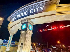 bán nhà cạnh vạn phúc,tương lai ra mặt tiền quốc lộ 13(60m) làm văn phòng đẹp,sổ hồng riêng,9,5 tỷ